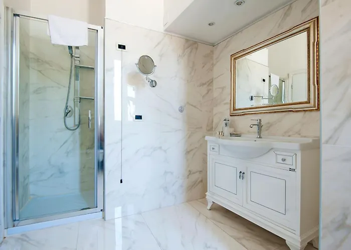 Royal House 4* Rome
