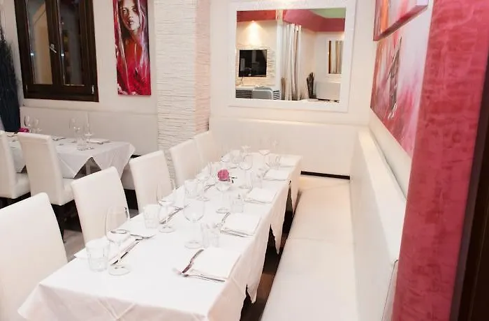 Royal House Gasthuis 4*